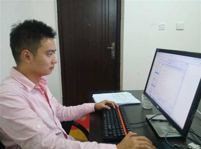 大四男生張學坤提醒：宅在宿舍是無法創業的