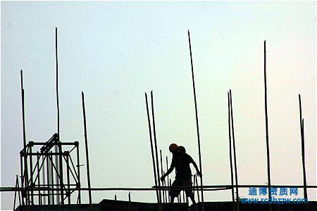 建筑資質代辦費用受哪些因素影響？