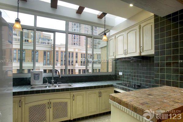 陽臺改廚房裝修