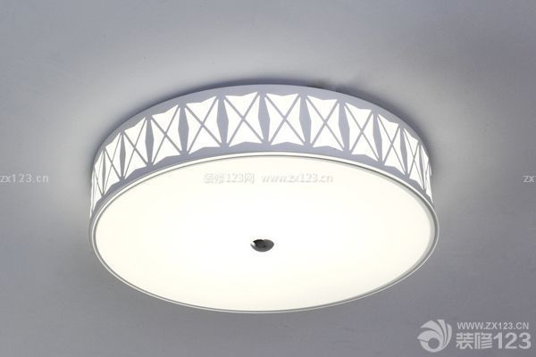 吸頂燈安裝技巧1