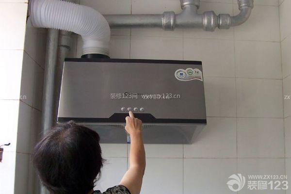 抽油煙機安裝后工作
