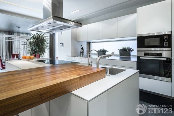 敞開(kāi)式廚房好嗎——根據(jù)舒適性決定