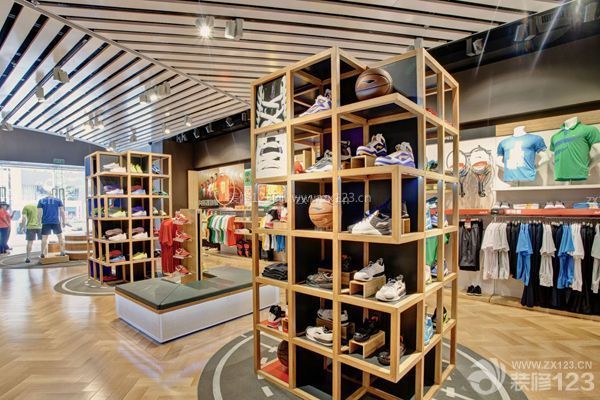 個性服裝店裝修4：運動與時尚的結(jié)合